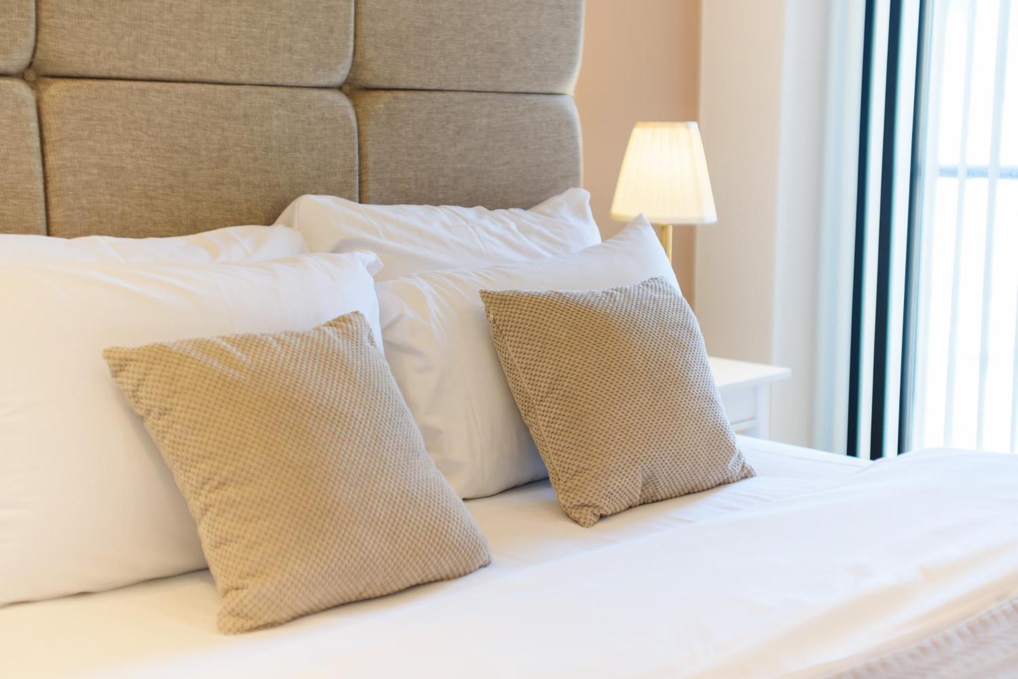 Oakfield Premier Apartments - Fast Wifi - 5 Mins City Centre Cardiff Habitación foto