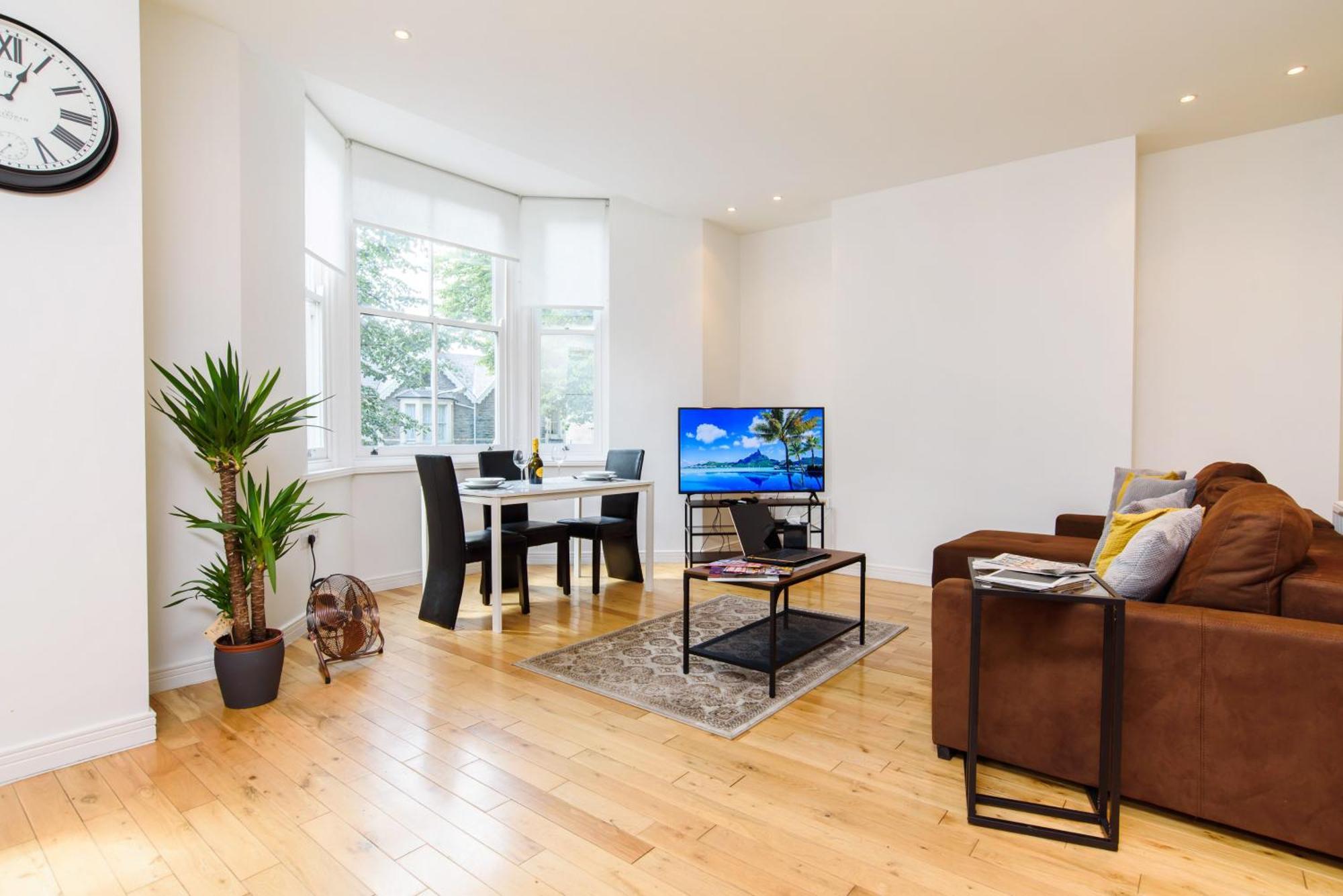 Oakfield Premier Apartments - Fast Wifi - 5 Mins City Centre Cardiff Habitación foto